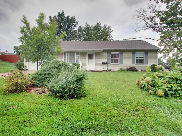 1013 Melodie Ln N, Quincy, IL 62301