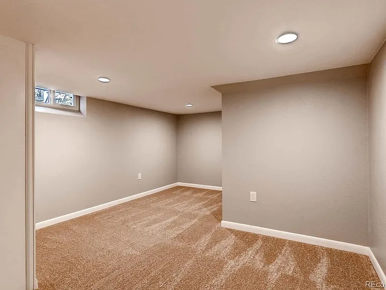 3541 N Saint Paul St — Photo 14