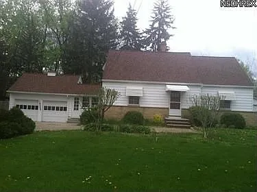 14309 Rockside Rd photo 1