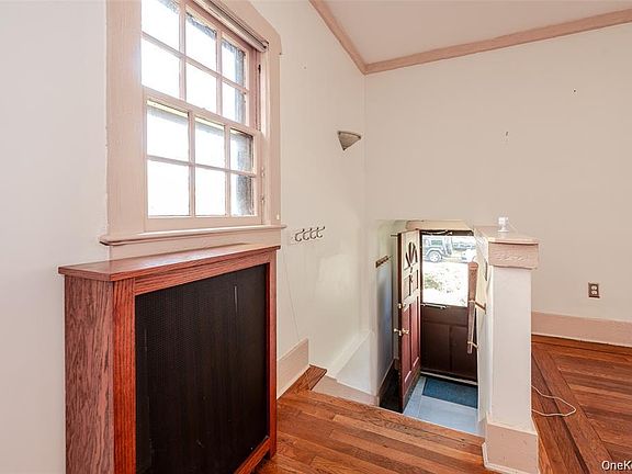 2nd image of 32 E Atlantic Avenue