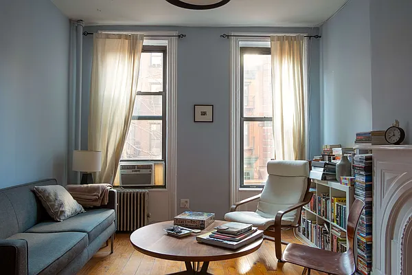 Rented by Compass | media 21