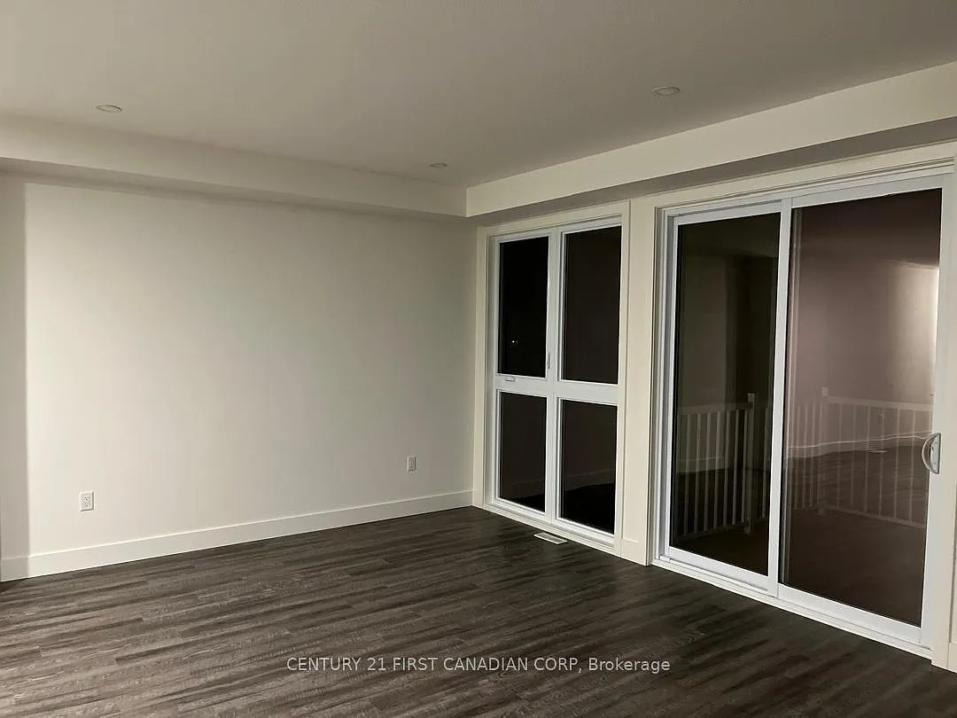 3 bed, $2,400 — Photo 4