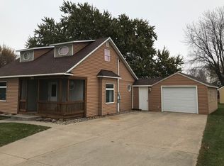 506 S Oak St, Inwood, IA 51240