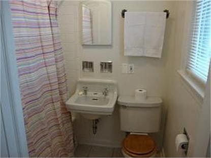 4th image of 4447 Joliet Ave APT 2