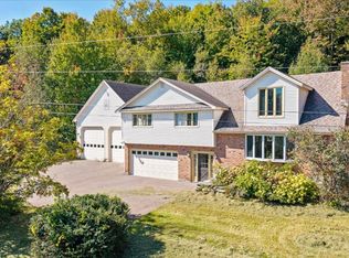 1883 Pond Road, Hinesburg, VT 05461