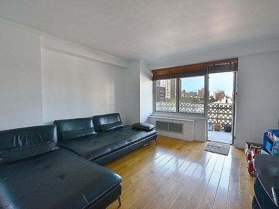 2nd image of 400 Central Park W APT 10D