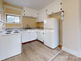24 Green St, Winthrop, ME