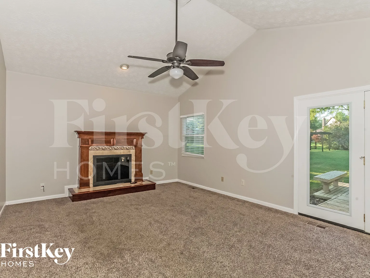 4 bed, 3.0 bath, 2564 sqft, $3,245 — Photo 3