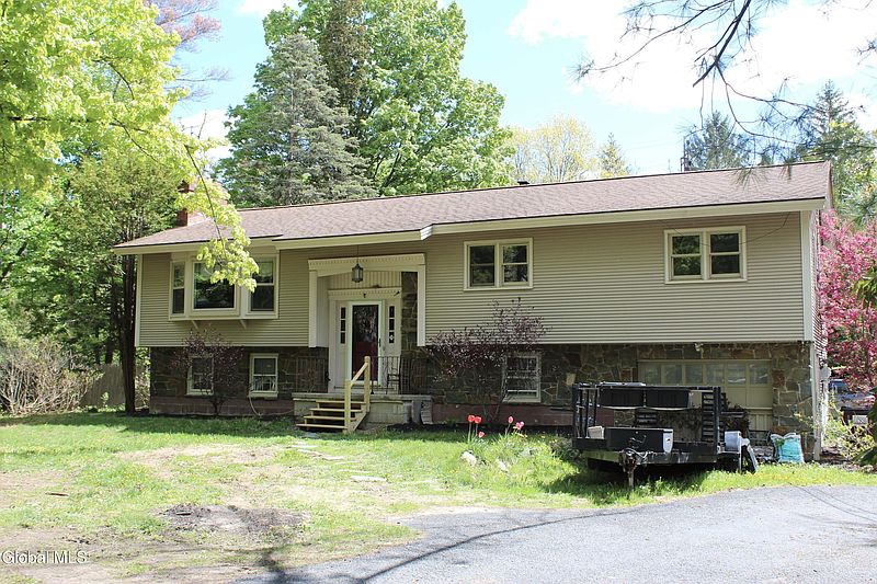 2nd image of 482 Sweetman Road