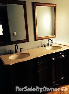 1st image of 17596 Fairfax Ln