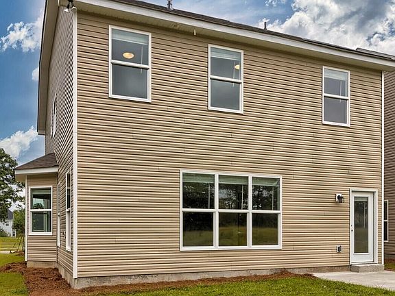 4th image of 720 Courtland Drive