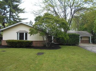 320 61st St, Willowbrook, IL 60527