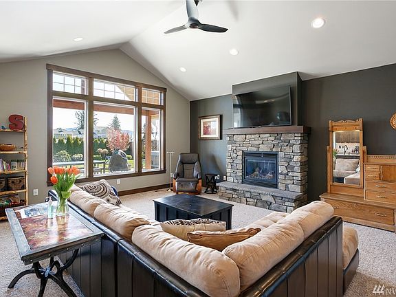2nd image of 1723 Burlwood Way