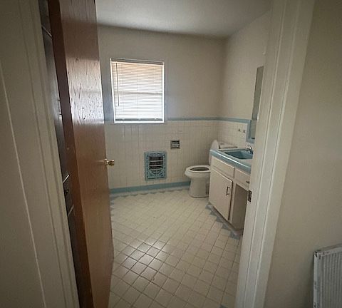 Full bathroom