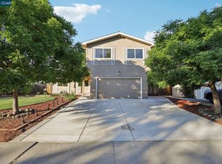 890 Brittany Ln, Concord, CA 94518