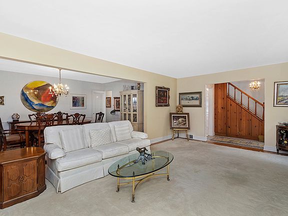 4th image of 6124 N Kilbourn Ave