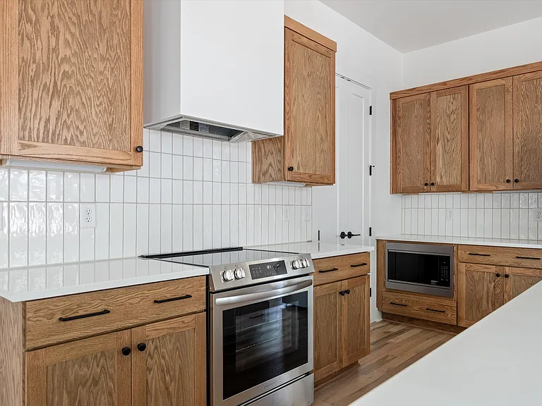 2830 Clifton Ave — Photo 11