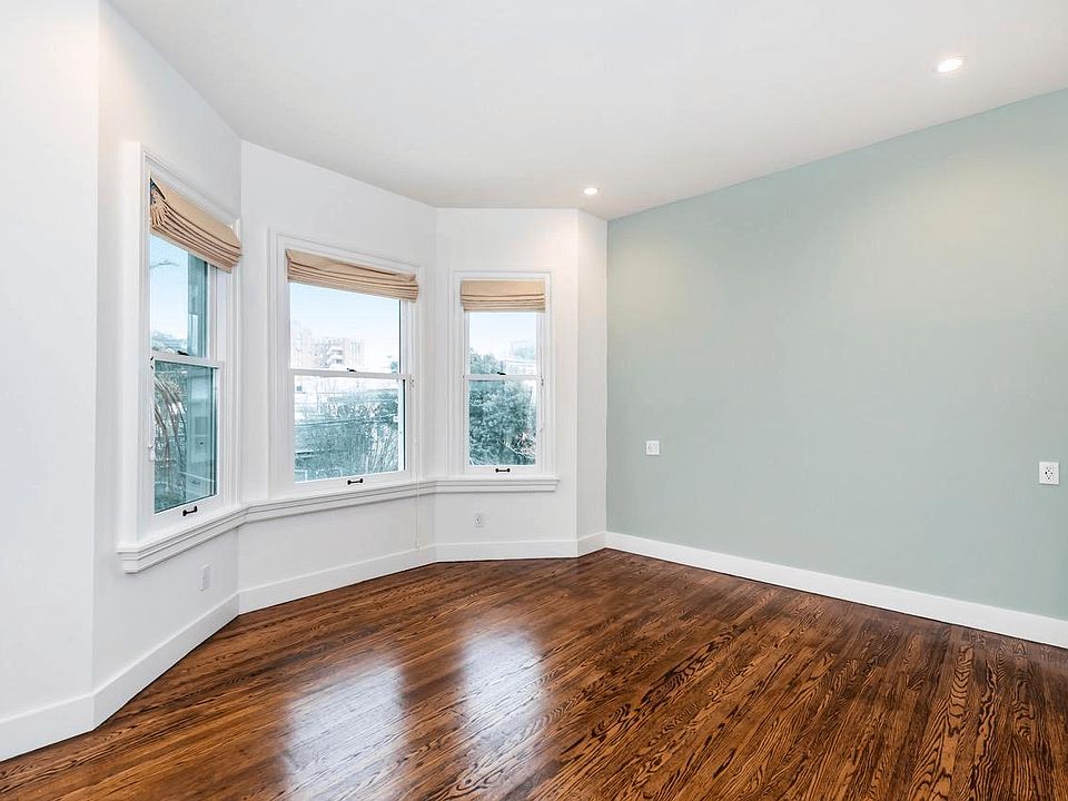 1st image of 882 York St #882