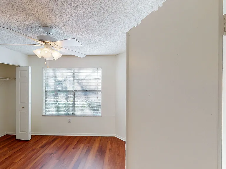 Lakewood Place — Photo 89