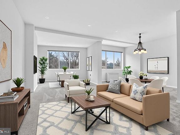 2nd image of 10401 Grosvenor Pl APT 216