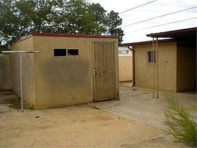 5th image of 3100 San Joaquin Ave SE