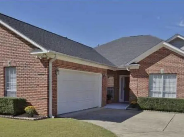 1732 Carlisle Cir, Leeds, AL 35094