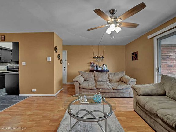 5th image of 10740 Kilpatrick Ave APT 3SE