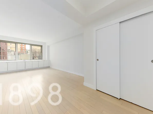 245 East 80th Street image 5 of 12