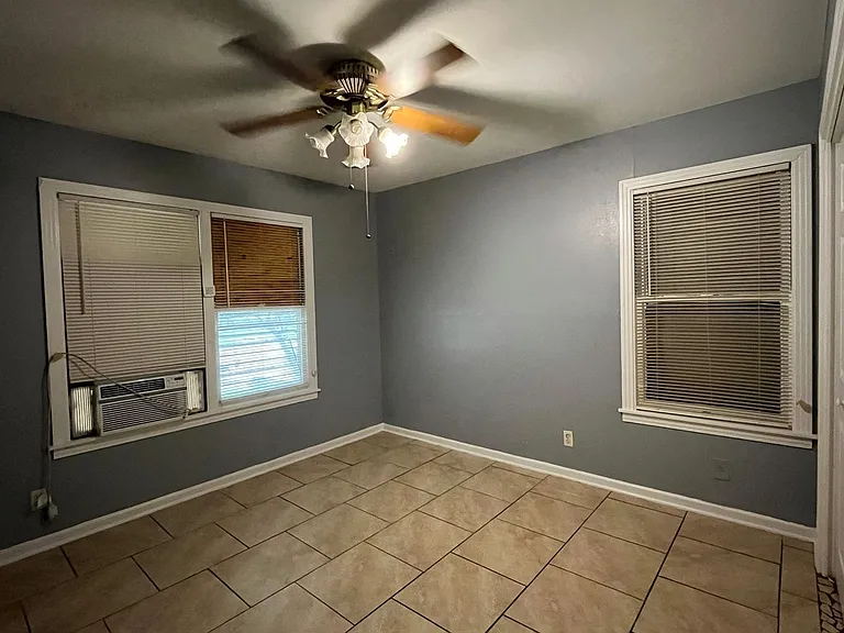 4213 Lowman St — Photo 11