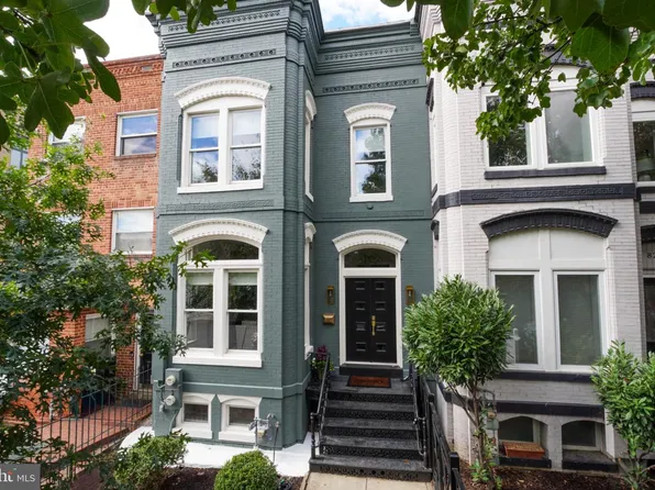 820 7th St NE, Washington, DC 20002