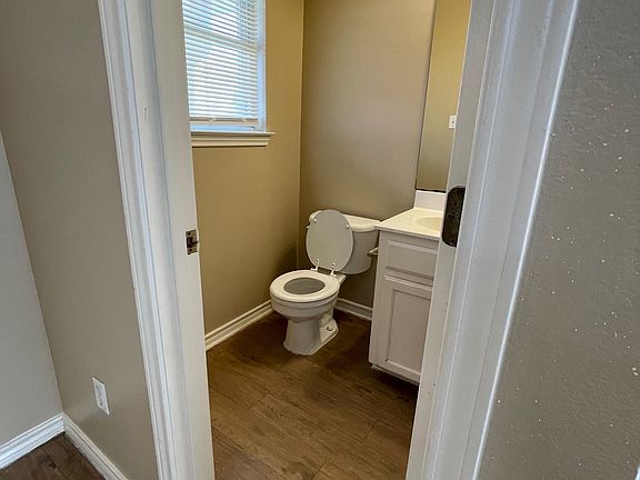 5th image of 2905 Kestrel Dr #A