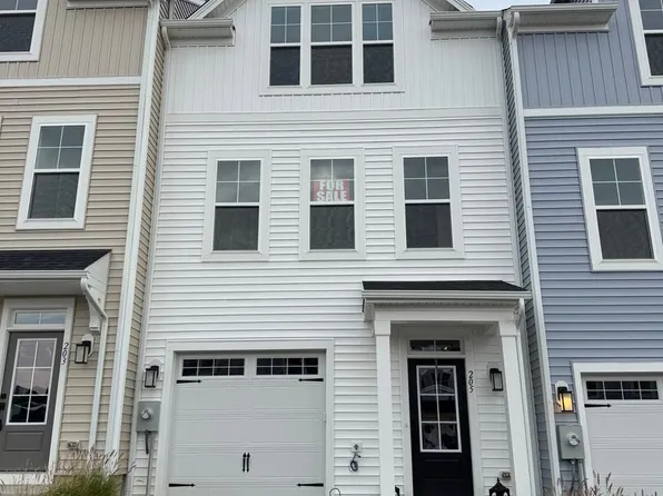 207 Scarlet Maple Ln, Bridgewater, VA 22812