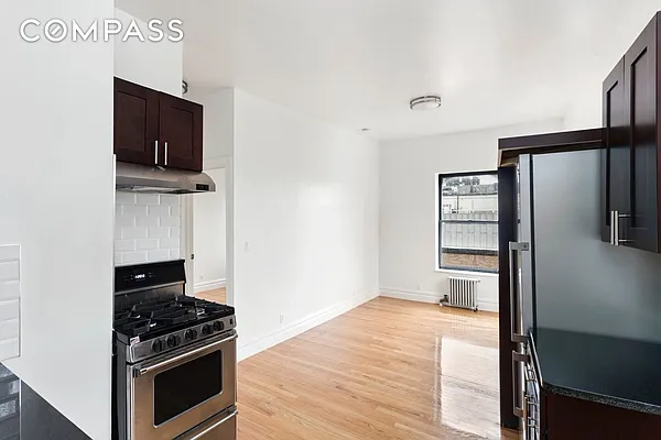 Rented by Compass | media 28