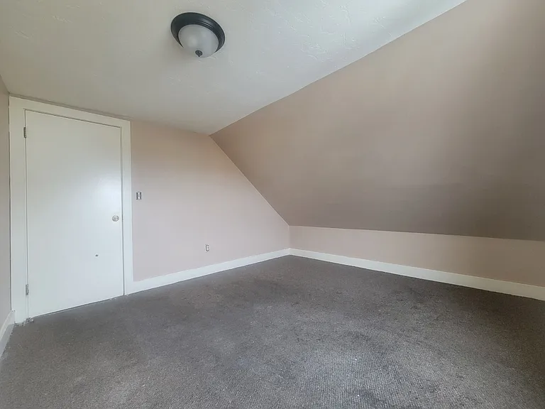 47R E Walnut St #3 — Photo 8