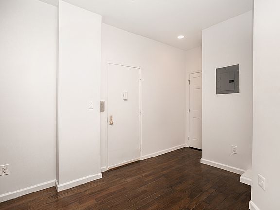 2nd image of 41 Henry St APT 18