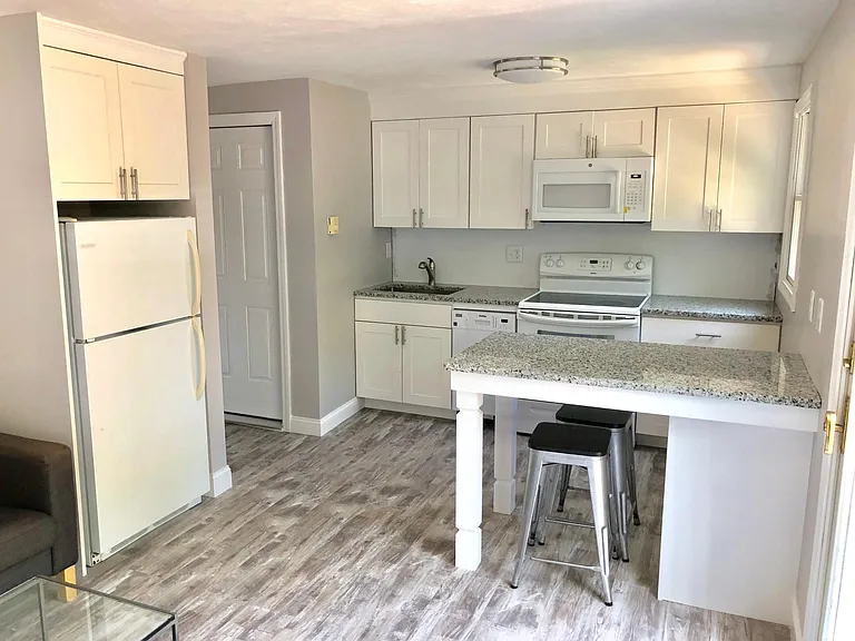 536 Main St #12B — Photo 1