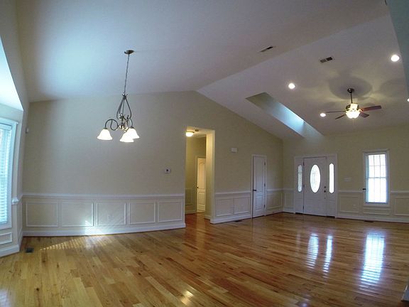 5th image of 3915 Mill Station Dr