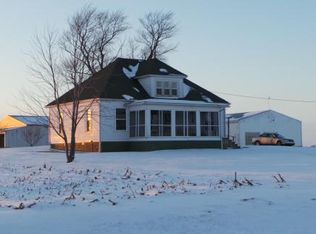 13299 Decker Springs Rd, Charleston, IL 61920