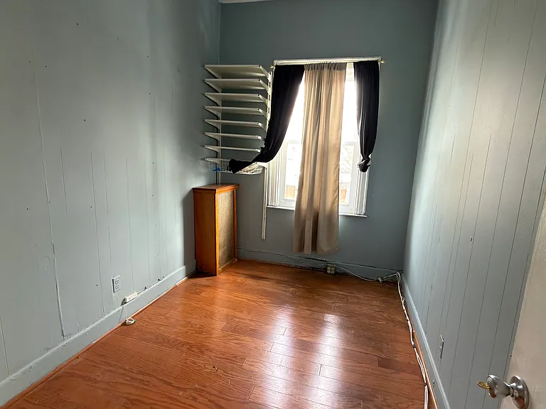 1250 E 89th St #2 — Photo 7