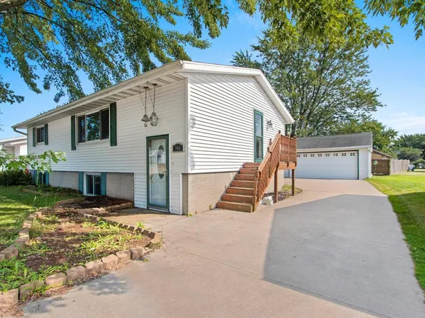 346 W Bell STREET, Neenah, WI 54956