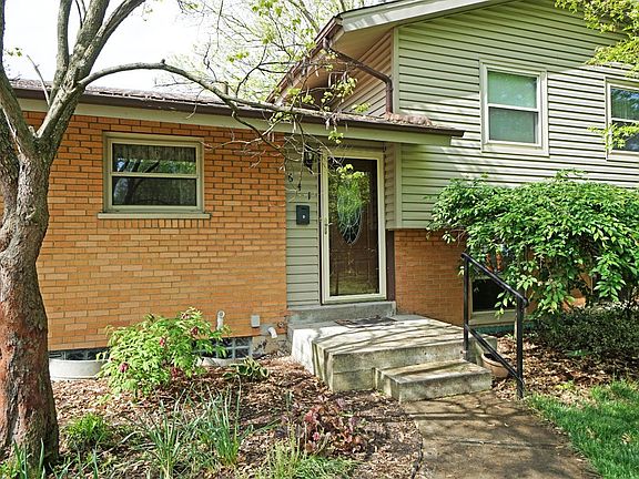 2nd image of 641 Crenshaw Ln