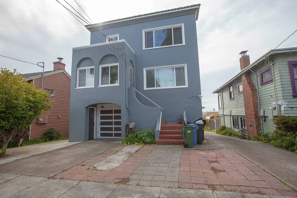 442 San Diego Ave — Photo 1
