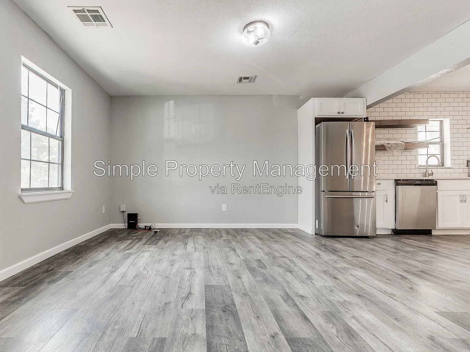 3 bed, 2.0 bath, 1108 sqft, $1,700 — Photo 4