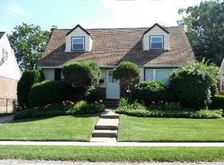 1198 Fenwood Dr, Valley Stream, NY 11580