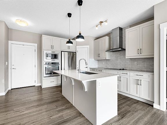 4th image of 20 E Walgrove Grn SE #410