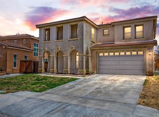 821 Salinger Pl, San Jacinto, CA 92583