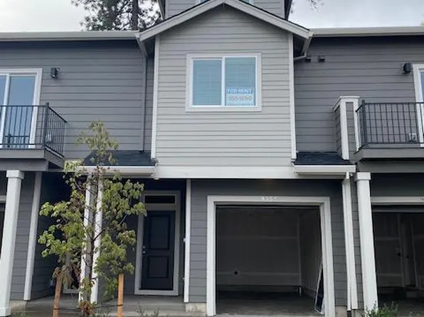 9366 SW Longstaff St, Tigard, OR 97223