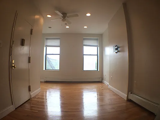 Rented by Uptown Flats LLC | media 2