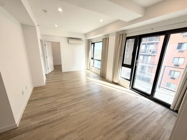 3515 146th St #6E, Flushing, NY 11354
