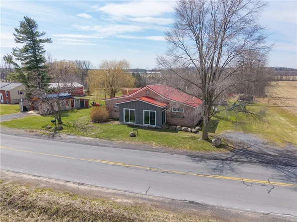2200 Fort Hill Rd, Phelps, NY 14532